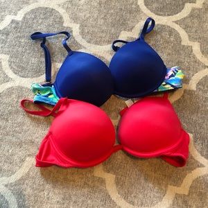 SOLD- Pink Bra Bundle 💕